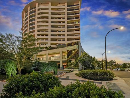 Nomikis\'On The Avenue - Kempsey Accommodation 1