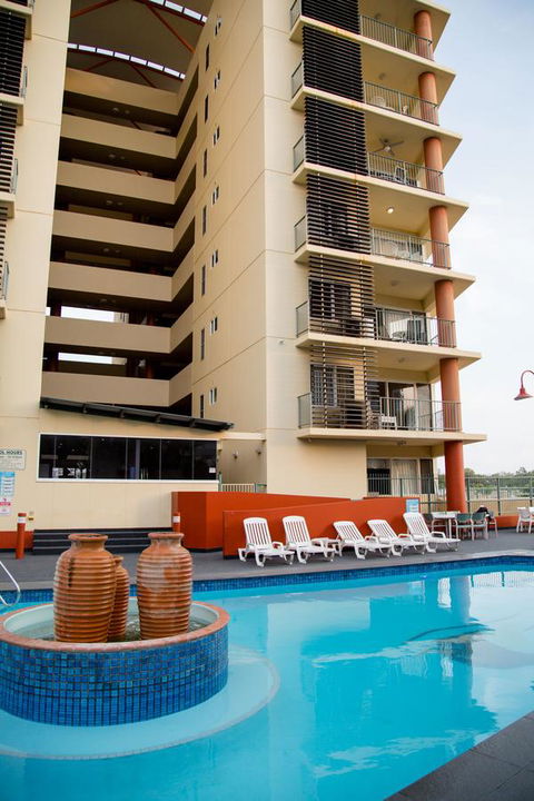 Cullen Bay Resorts - Kempsey Accommodation 9