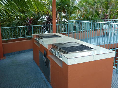 Cullen Bay Resorts - Kempsey Accommodation 17