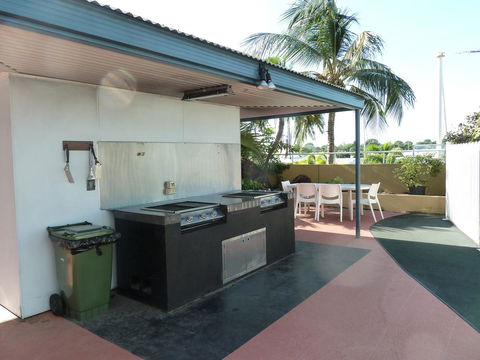 Cullen Bay Resorts - Kempsey Accommodation 19