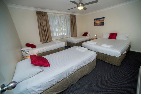 Beaches Serviced Apartments - Kempsey Accommodation 0