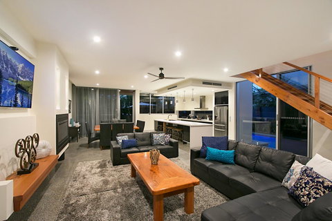 Salt Village Retreat - Kempsey Accommodation 2