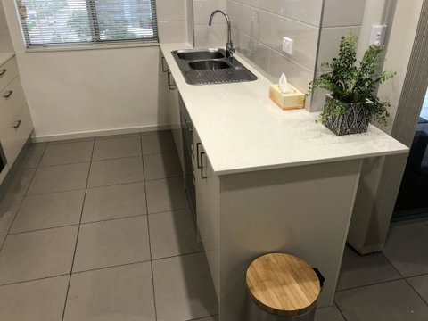 Darwin-Ocean Views, Tropical Getaway, Pool & Aircon - Kempsey Accommodation 11
