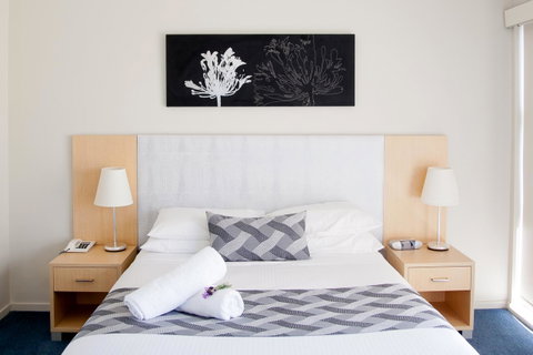 Corrigans Cove - Kempsey Accommodation 1