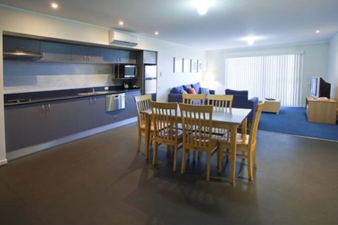 Corrigans Cove - Kempsey Accommodation 5