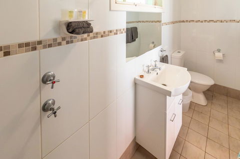 Glen Helen Lodge - Kempsey Accommodation 22