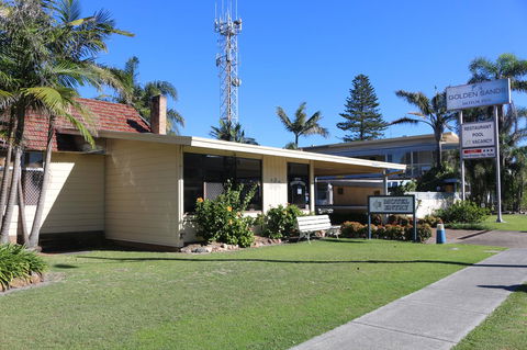 Golden Sands Motor Inn - Kempsey Accommodation 10