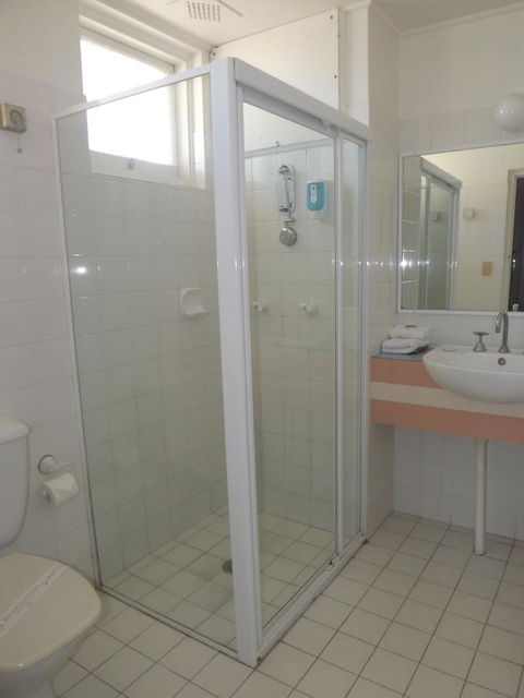 Golden Sands Motor Inn - Kempsey Accommodation 27