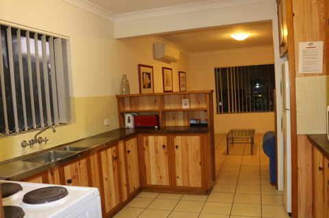 Golden Sands Motor Inn - Kempsey Accommodation 7