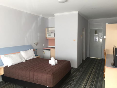 Golden Sands Motor Inn - Kempsey Accommodation 8
