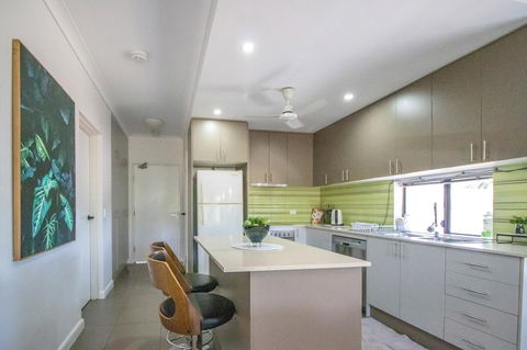 ZEN QUEST - The NOMADS PAD Near Nightcliff Markets & Sunset Foreshore - Kempsey Accommodation 27