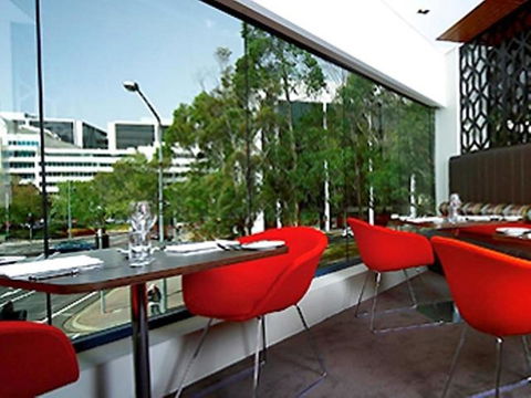 Novotel Canberra - Kempsey Accommodation 14
