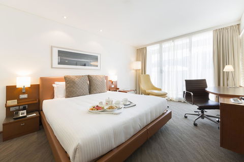 Novotel Canberra - Kempsey Accommodation 7