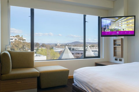 Crowne Plaza Canberra, An IHG Hotel - Kempsey Accommodation 19