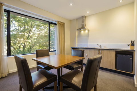Crowne Plaza Canberra, An IHG Hotel - Kempsey Accommodation 39