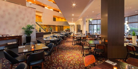 Crowne Plaza Canberra, An IHG Hotel - Kempsey Accommodation 4