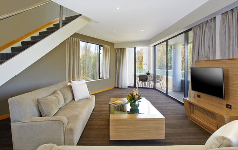 Crowne Plaza Canberra, An IHG Hotel - Kempsey Accommodation 38