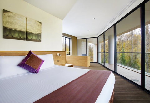 Crowne Plaza Canberra, An IHG Hotel - Kempsey Accommodation 43