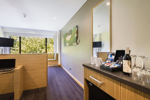 Crowne Plaza Canberra, An IHG Hotel - Kempsey Accommodation 42