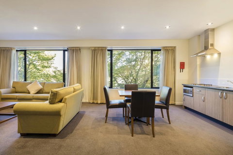 Crowne Plaza Canberra, An IHG Hotel - Kempsey Accommodation 35