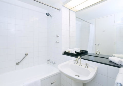 Crowne Plaza Canberra, An IHG Hotel - Kempsey Accommodation 25