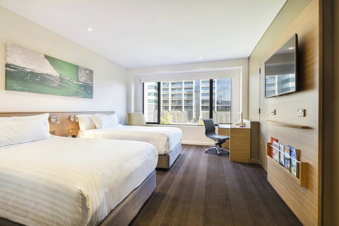 Crowne Plaza Canberra, An IHG Hotel - Kempsey Accommodation 31