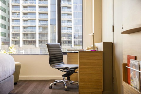 Crowne Plaza Canberra, An IHG Hotel - Kempsey Accommodation 40