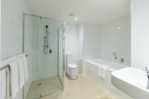 Crowne Plaza Canberra, An IHG Hotel - Kempsey Accommodation 27