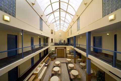 Madison Capital Executive Apartments - Kempsey Accommodation 2
