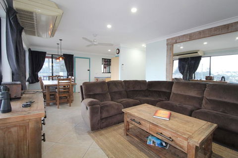 Bombora, 3/4 East Street - Kempsey Accommodation 1