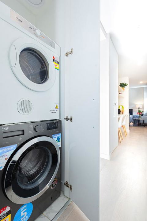 Bond Quarter Loft - Kempsey Accommodation 3