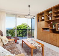 Bondi Apt. for 4 with Panoramic Ocean and Park Views - Kempsey Accommodation