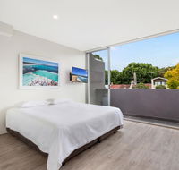 Bondi Beach Studio King Suite  Balcony - Kempsey Accommodation