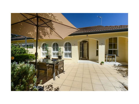 Boutique Stays - Brighton Rose - Kempsey Accommodation 0