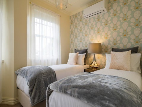 Boutique Stays - Buckingham - Kempsey Accommodation 3