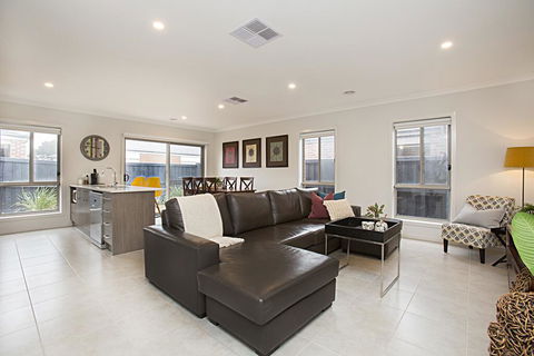 BOUTIQUE STAYS - Carinya - Kempsey Accommodation 0