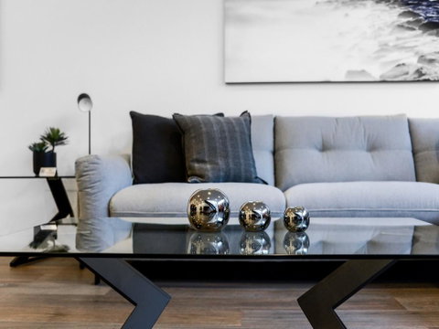 Boutique Stays - County Down, Contemporary Port Melbourne Home - Kempsey Accommodation 3