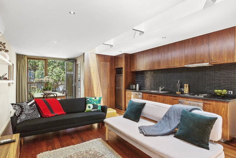BOUTIQUE STAYS - Curran Terrace - Kempsey Accommodation 0