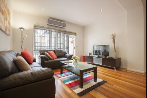Boutique Stays - Melrose Terrace, Townhouse In North Melbourne - Kempsey Accommodation 3