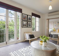 Boutique Stays - Wellington Mews Apartment in East Melbourne - Kempsey Accommodation