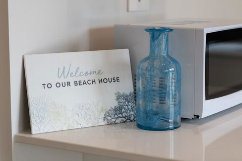 Brand New And Beautiful - Rosebud Holiday Home - Kempsey Accommodation 1