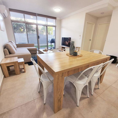 Brand New Family Friendly Apartment For 7 - Kempsey Accommodation 3
