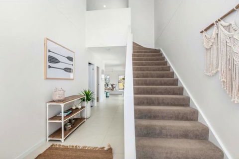 Brand New PRIZE HOME 50m Path To Beach - Kempsey Accommodation 2