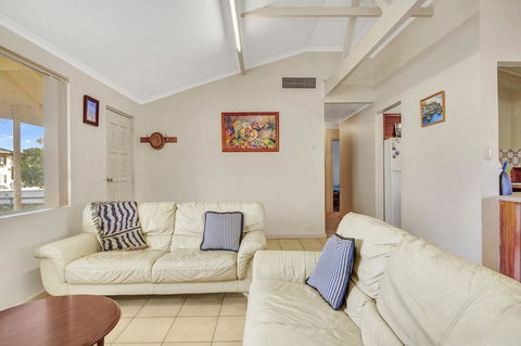 Break Away - Kempsey Accommodation 1
