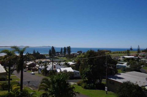 Breakers 1, 13 East Street - Kempsey Accommodation 0