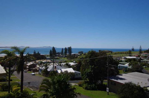 Breakers 1, 13 East Street - Kempsey Accommodation 3