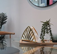 Bright moden and new 1bed apt next to crown