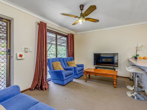 Bright, Neat & Convenient House - Kempsey Accommodation 0