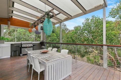 Bristlebird - Beach 650m, Pets, Fireplace, Linen, 4 Bdrm, WiFi - Kempsey Accommodation 3