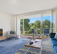 Bushwalk To The Beach From A Tranquil Apartment - Kempsey Accommodation